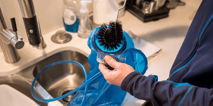 How To Clean Hydration Bladder - TAHAN Worldwide