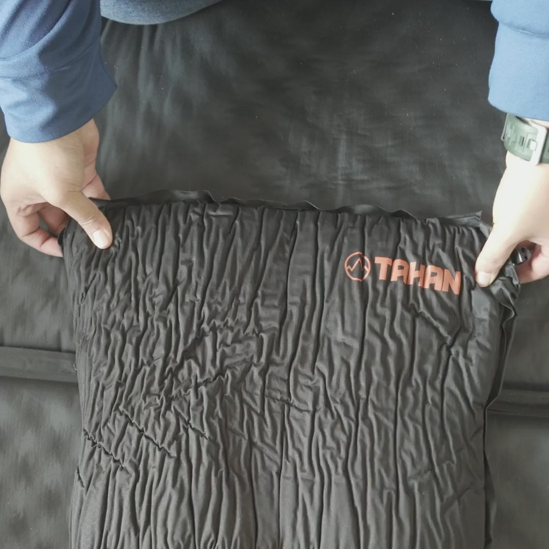 TAHAN GoSleep pillow fills itself in 5 seconds, no pump