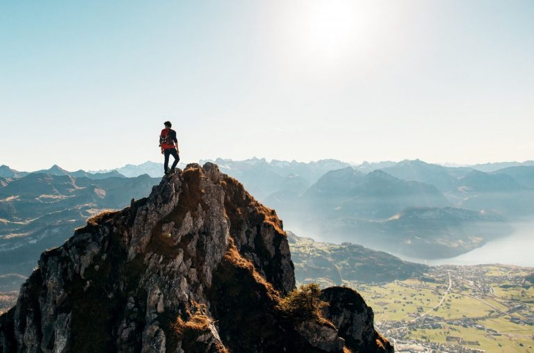 Hiking Tips For Beginners: What To Bring?