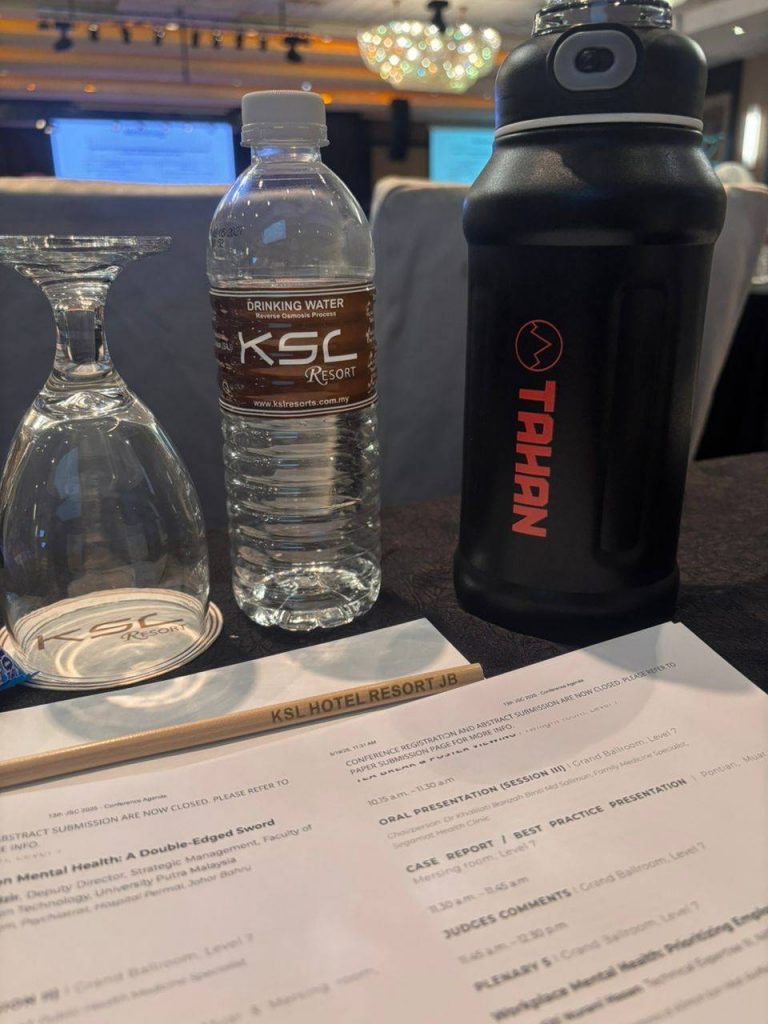 TAHAN 8-Hour Thermal Bottle (850ml) | TAHAN TAHAN 8-Hour Thermal Bottle (850ml), TAHAN, 20250523 094213,