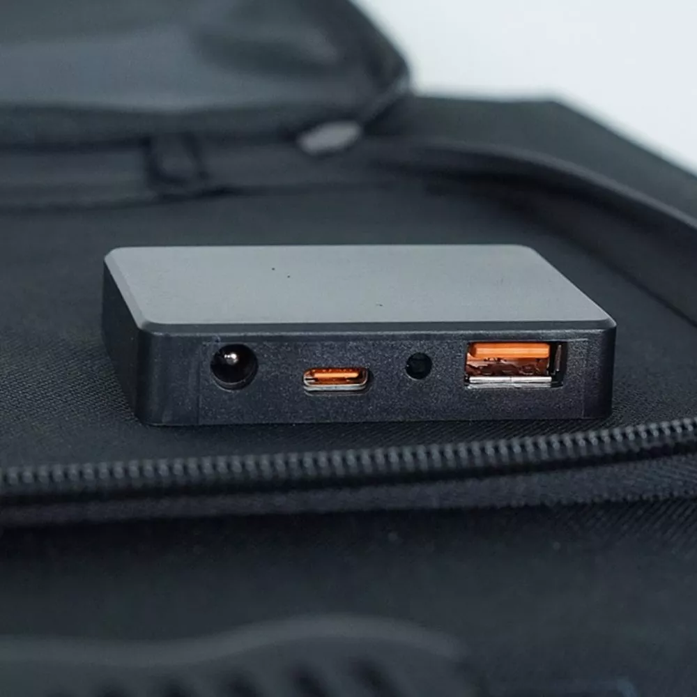 tahan-portable-solar-panel-60W-hub tahan-portable-solar-panel-60W-hub